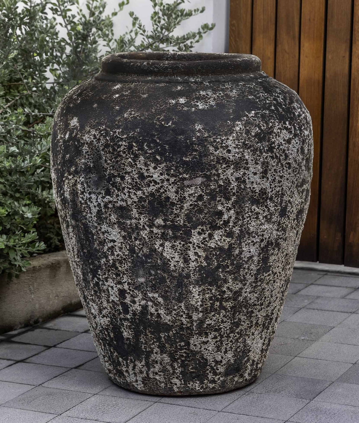 Photo of Campania Larissa Jar - Aegean - Marquis Gardens