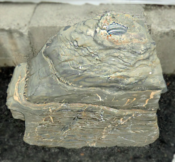 Photo of Bubble Rock 35 Metamorphic (Large) - Marquis Gardens