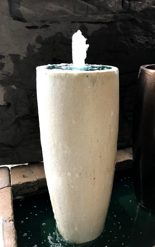 Bubbling Sabine Urn