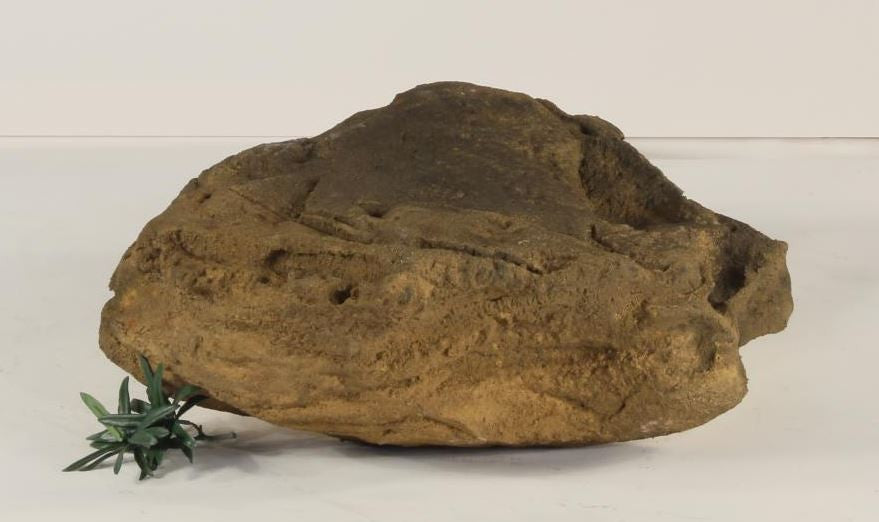 Photo of Edge Rock - ER-013 by Universal Rocks - Marquis Gardens
