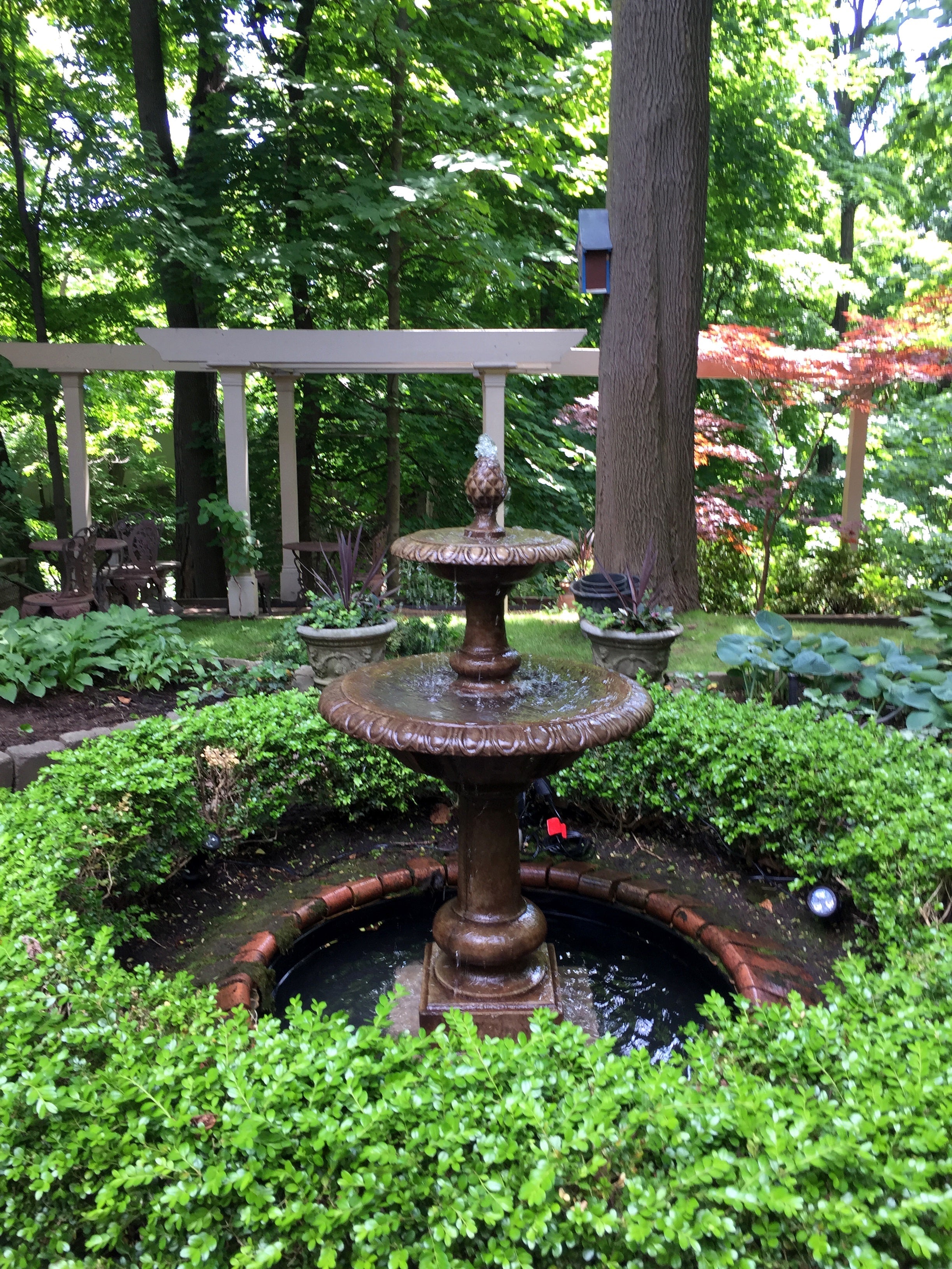 Photo of Campania Williamsburg Pineapple 2 Tier Ftn - Marquis Gardens