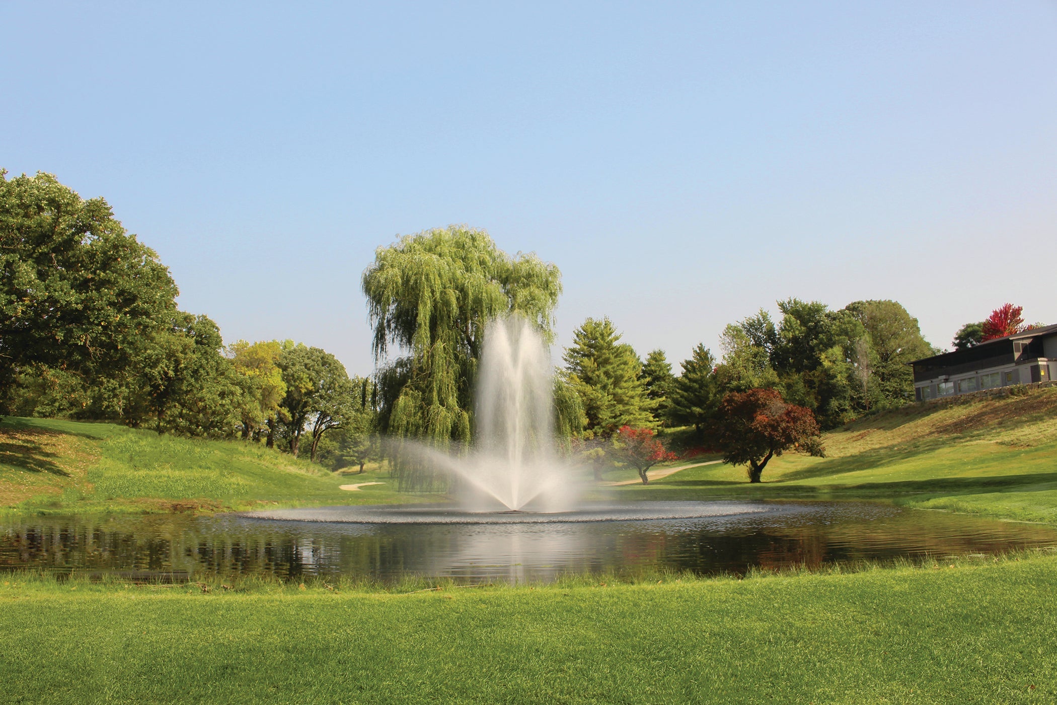Photo of Kasco J Series Floating Fountains - Large: 5 HP - 7-1/2 HP - Marquis Gardens