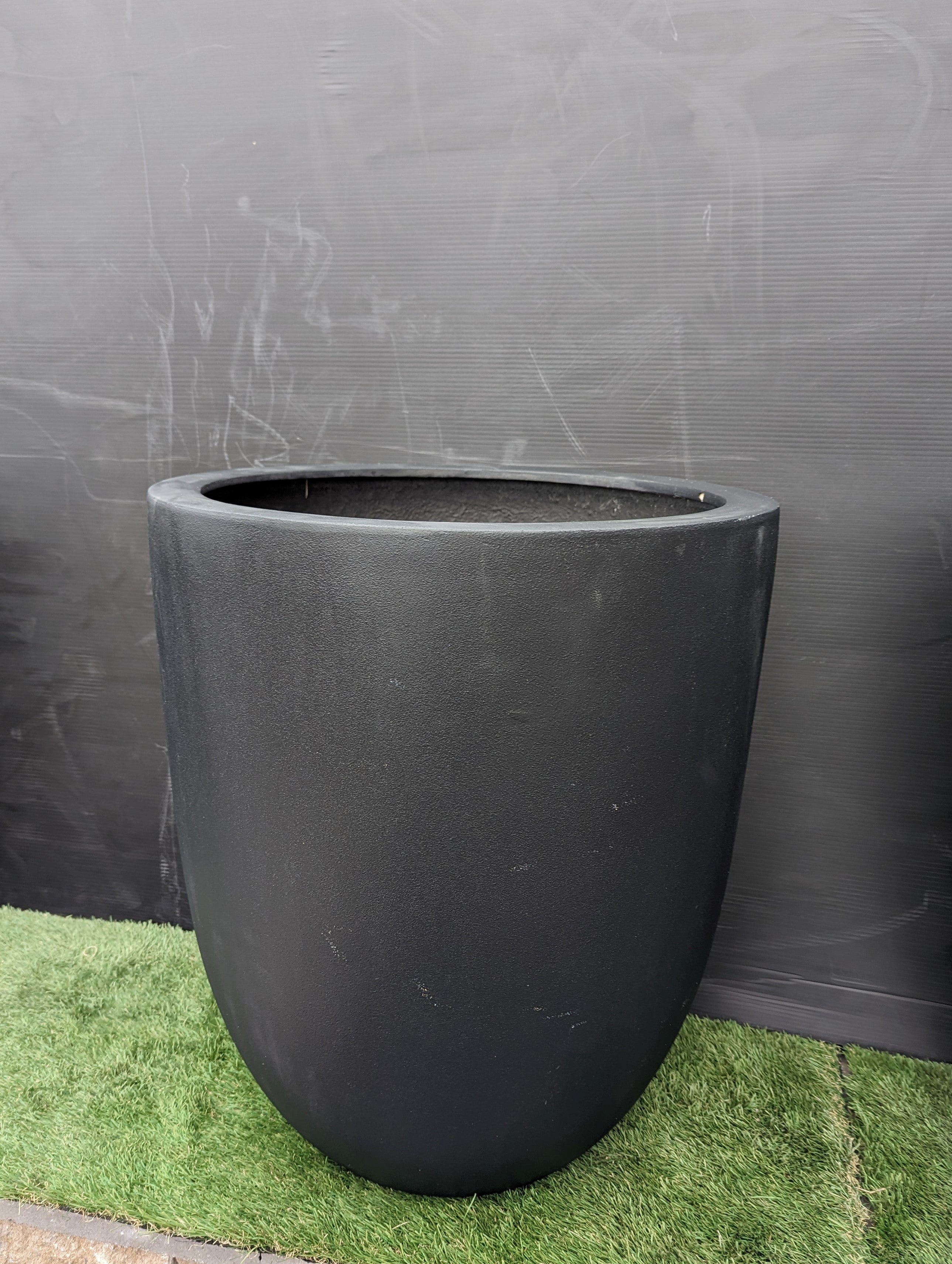 Photo of Campania Bradford Medium Onyx Planter - Clearance - Marquis Gardens